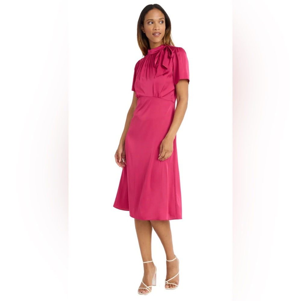 Elegant Pink Midi Dress